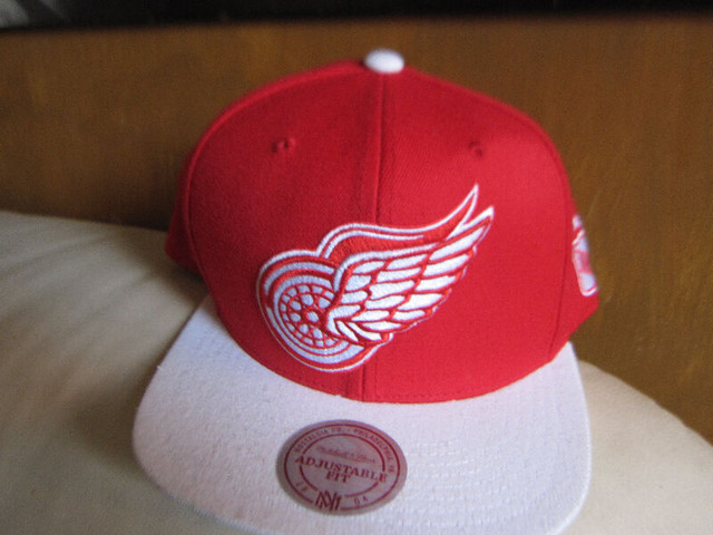 Detroit Red Wings Hockey Team Cap Hat Mitchell and  Ness New in Other in City of Toronto
