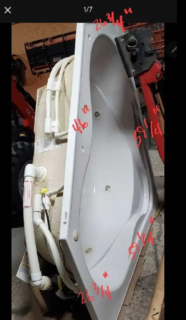 Two person whirlpool tub in Free Stuff in Muskoka - Image 3
