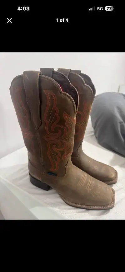 Ariat 9.5 women’s boots, View more