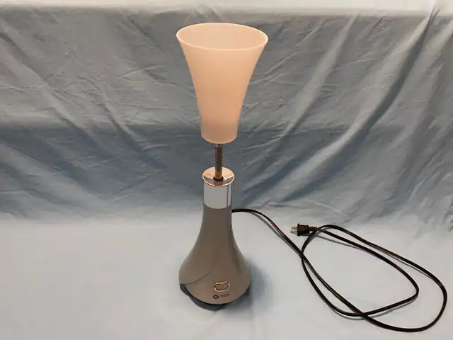 OttLite Tulip Desk Lamp #PL7966 in Indoor Lighting & Fans in Markham / York Region - Image 3
