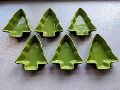 Christmas Tree Baking Dishes - Brand New! , View more