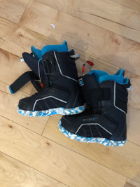 Kids Snowboard Boots, Size 4