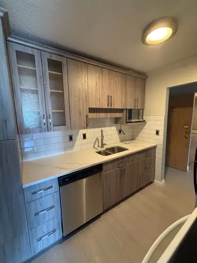 2 Bedroom 1.5 bathroom Condo For Rent Central Coquitlam