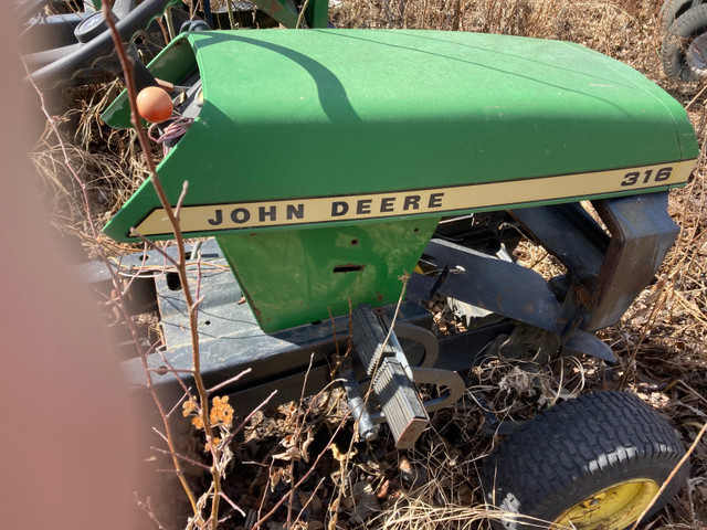 Parts tractors for sale in Lawnmowers & Leaf Blowers in Nipawin - Image 3