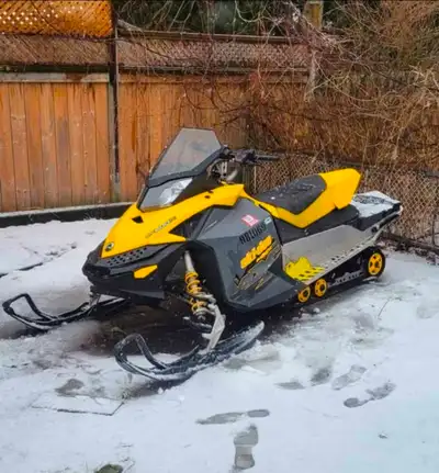 2008 Skidoo MXZ 800R for sale. Has reverse, electric start, 2 helmets, one is heated, ramps for load...