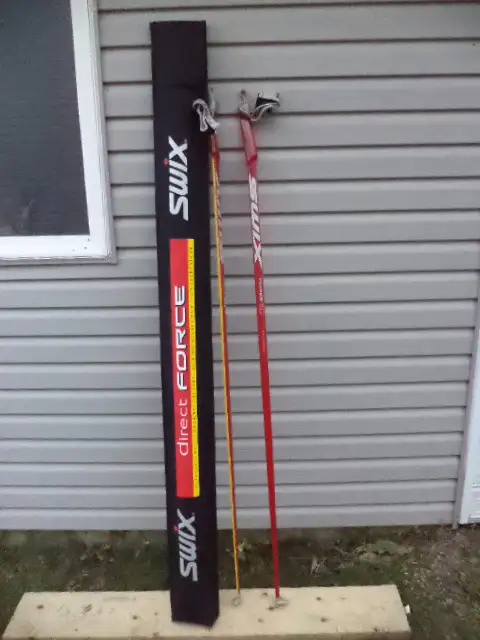 Swix Force 10 cross-country ski poles, 160 cm in Ski in Ottawa - Image 3