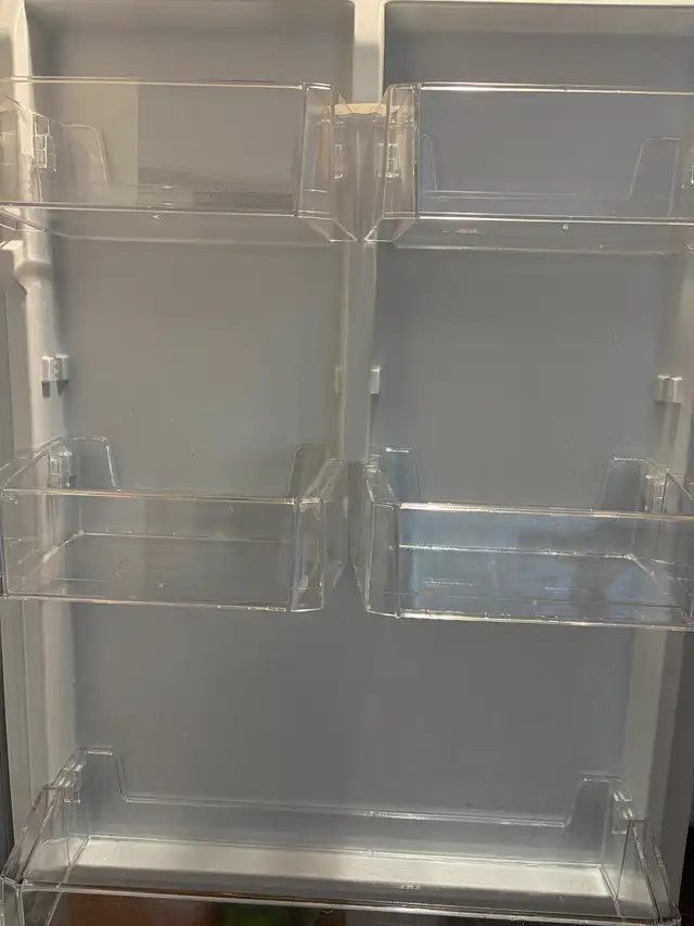 Réfrigérateur Aviva 18.7' cube blanc avec congélateur au bas in Refrigerators in Sherbrooke - Image 5