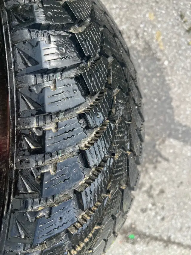Winter tires 225/50 R17 _SOLD_PENDING PICK UP TOMORROW in Tires & Rims in Owen Sound - Image 3