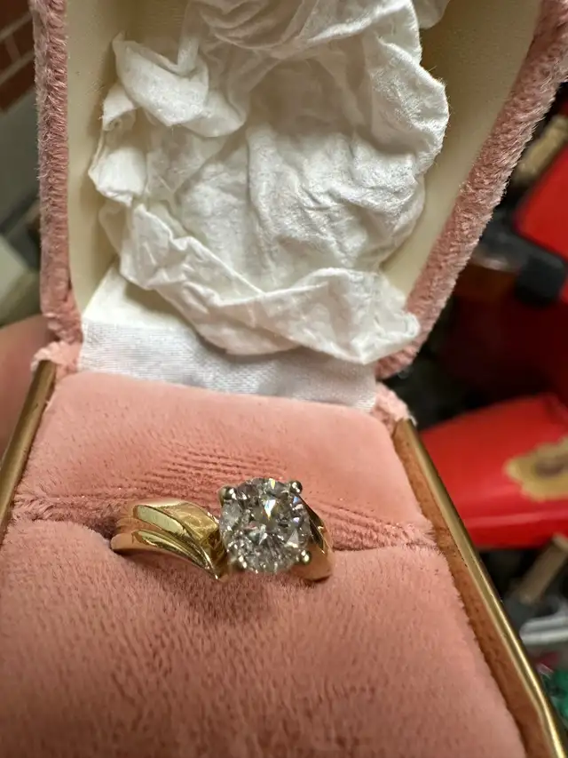 Diamond ring in Jewellery & Watches in City of Toronto - Image 2
