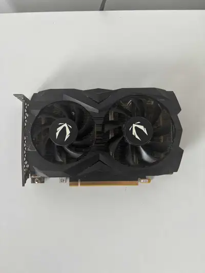 (Prix négociable) première photo: GTX 1660 super 110$(Vendu) Deuxièmement photos: GTX 1050 Ti 40$ Tr...