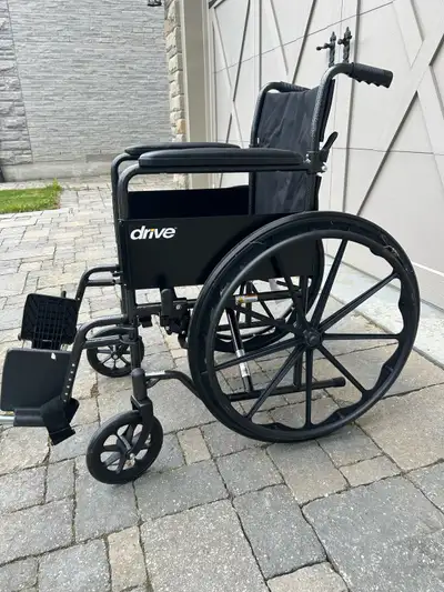This is a Drive wheelchair, perfect for navigating indoors and outdoors. It's in good condition and...