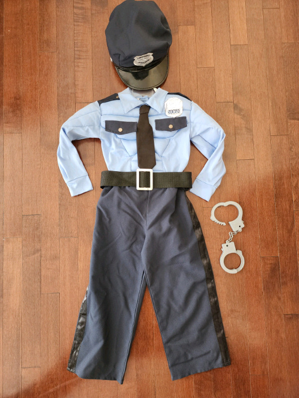Size 4T policeman outfit. in Clothing - 4T in Calgary