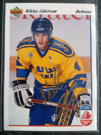 Niklas Lidstrom Autographed  Card