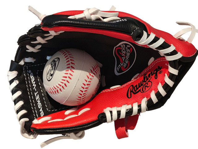 Rawlings PL91SB Players Serie's 9" Youth Baseball Glove in Baseball & Softball in Calgary