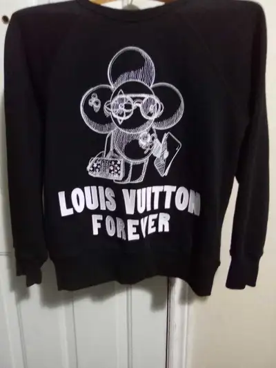 LOUIS VUITTON SWEATER , View more