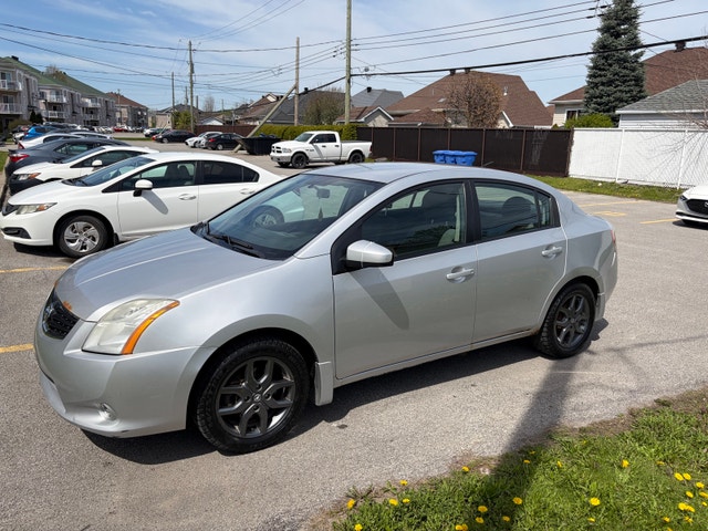 Nissan Sentra — photo 2
