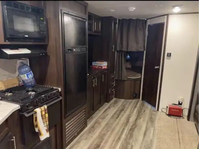 2019 jayco jayflight whole package !!!! in Travel Trailers & Campers in Regina - Image 5