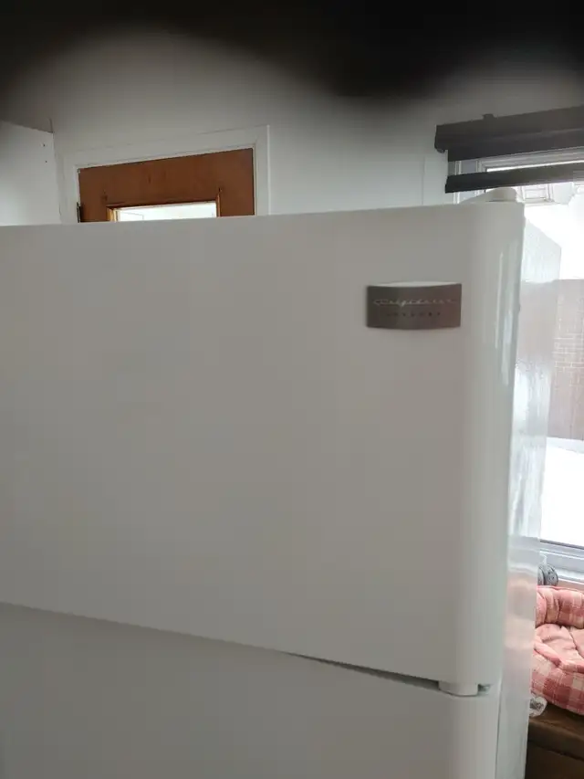 Refrigérateur in Refrigerators in Rimouski / Bas-St-Laurent - Image 4