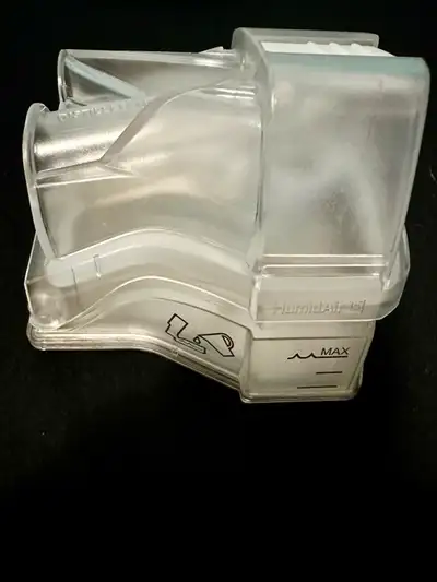 This ResMed HumidAir-11 humidifier water chamber is designed for use with the ResMed AirSense 11 CPA...