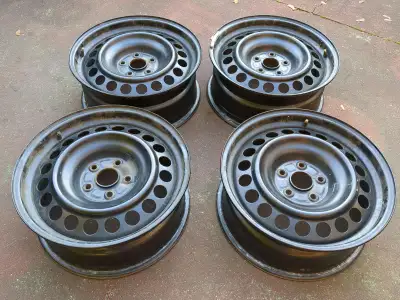 Set of 4 2019-2025 Toyota RAV4 OEM 17″ Factory Steel Wheel Rims. 17x7 OEM Toyota Steel Wheels (4) 5x...