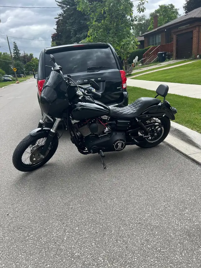 2010 Harley Dyna Super Glide Club Style – Clean & Loaded in Street, Cruisers & Choppers in City of Toronto - Image 5