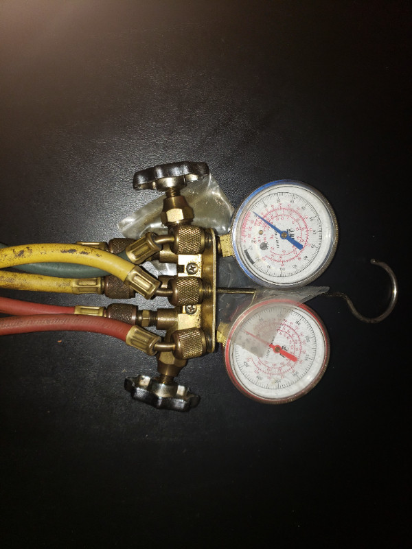YELLOW JACKET HVAC &amp; Refrigeration: Manifold in Hand Tools in City of Toronto