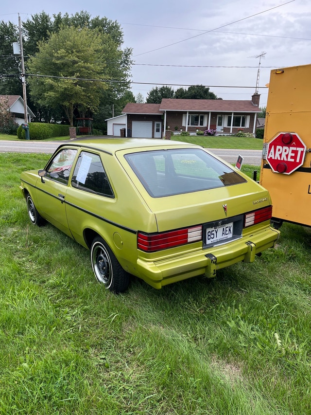 Pontiac Acadian 1983 — photo 2