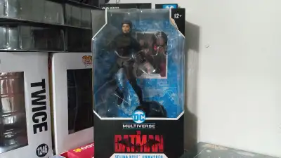 Figurine DC Multiverse Selina Kyle Unmasked 7'' Catwoman Figure, View more
