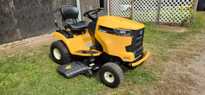 Tracteur a pelouse ( gazon ) CUB CADET 18HP KOHLER 42" de coupe, View more