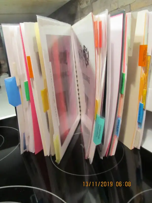 GUIDE DE TRAVAIL - pour Théâtre _Complet déguisements in Costumes in Sherbrooke - Image 9