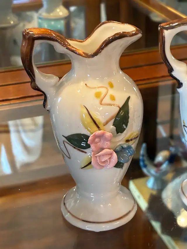 Vase and Pitcher set  in Home Décor & Accents in Lethbridge - Image 3