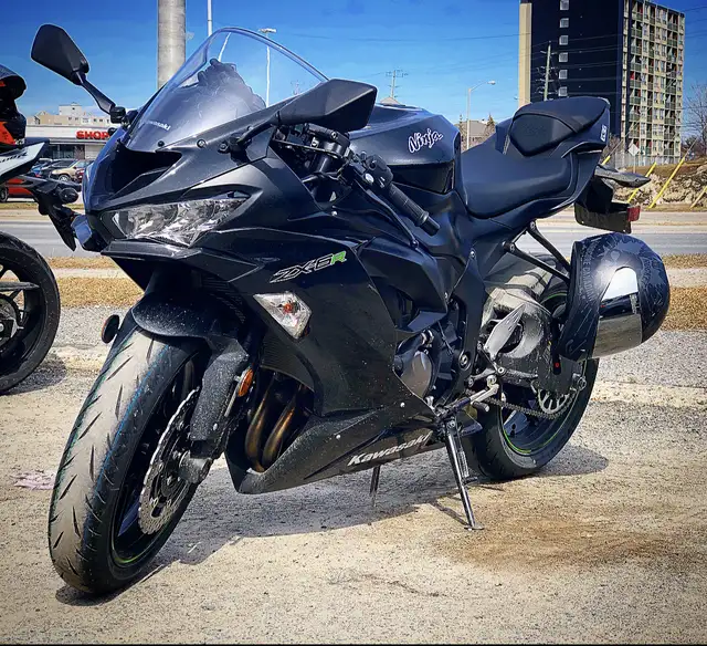 2019 Kawasaki Ninja ZX6R 636 in Sport Bikes in Mississauga / Peel Region - Image 4