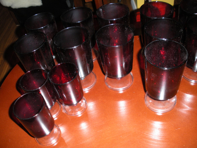 Red Glassware in Kitchen & Dining Wares in Trenton - Image 2