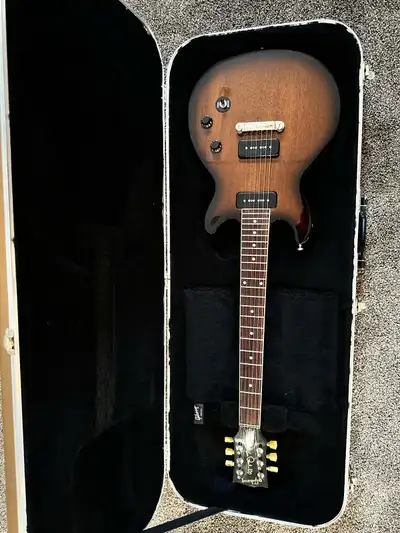 Selling a 2015 Gibson Les Paul 100th Anniversary Special Robot guitar, a unique instrument with a st...