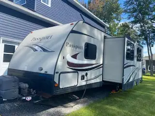 Roulotte Passport Grand Touring ultra-lite 2670BH 2017, 26.7pi intérieur 30.6pi ext, 5085lbs, inclua...