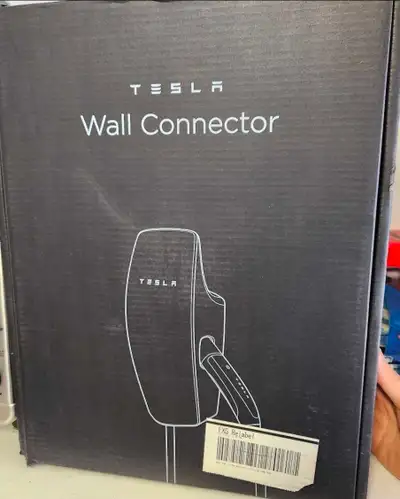 Purchased directly from Tesla Canada. Completely brand new, factory sealed and never installed or op...