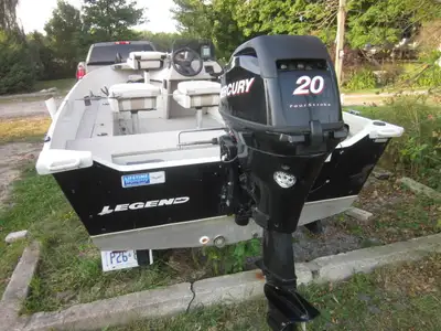 2014 LEGEND PRO SPORT EDISION PACKAGE WITH FOOT CONTROLLED TROLLING MOTOR AND FISH FINDER WITH ALL W...