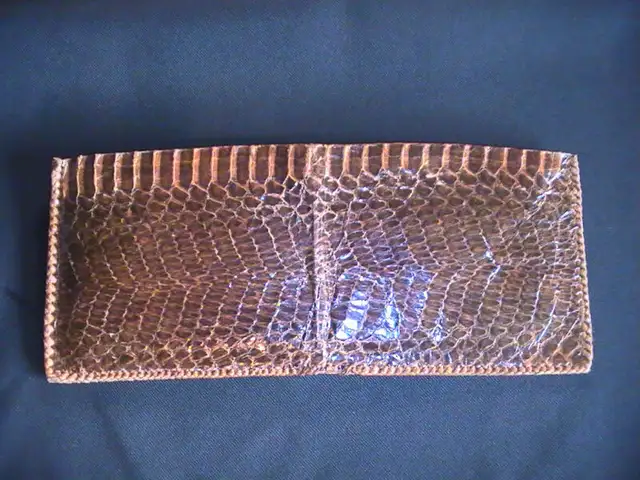 Snakeskin and Leather Wallets (from just $10) in Men's in City of Toronto - Image 4