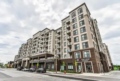 Rent + Hydro (includes 1 underground parking and Locker) Required: Minimum 1 year lease Rental appli...