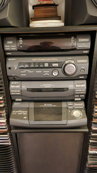 Sony LBT-D790 Stereo System With Speakers
