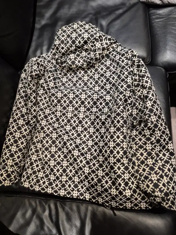 Girls columbia jacket - size large in Kids & Youth in Oakville / Halton Region - Image 6