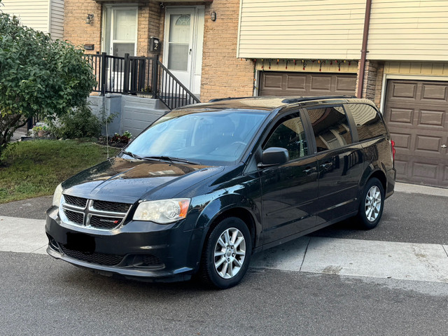 2013 Dodge grand caravan  in Cars & Trucks in City of Toronto - Image 2
