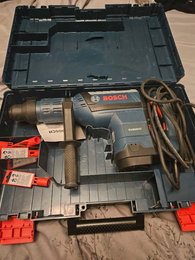 Bosch RH850VC hammer drill sds max in Power Tools in City of Toronto