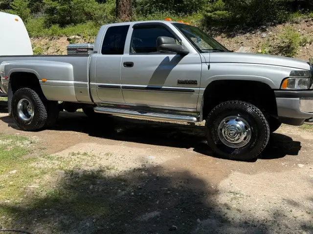 2001 Ram 3500 4x4 6spd