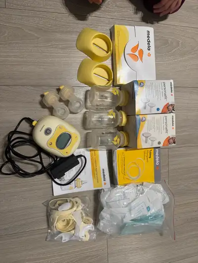 Medela Freestyle Breast Pump, View more