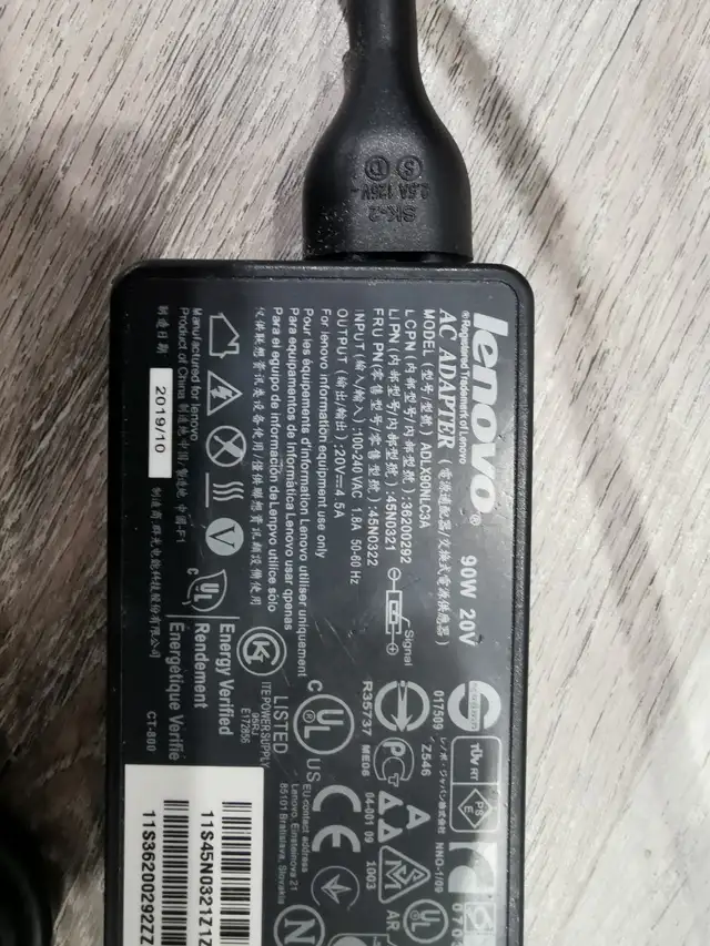 Lenovo 90W AC Adapter in Laptop Accessories in Markham / York Region - Image 4
