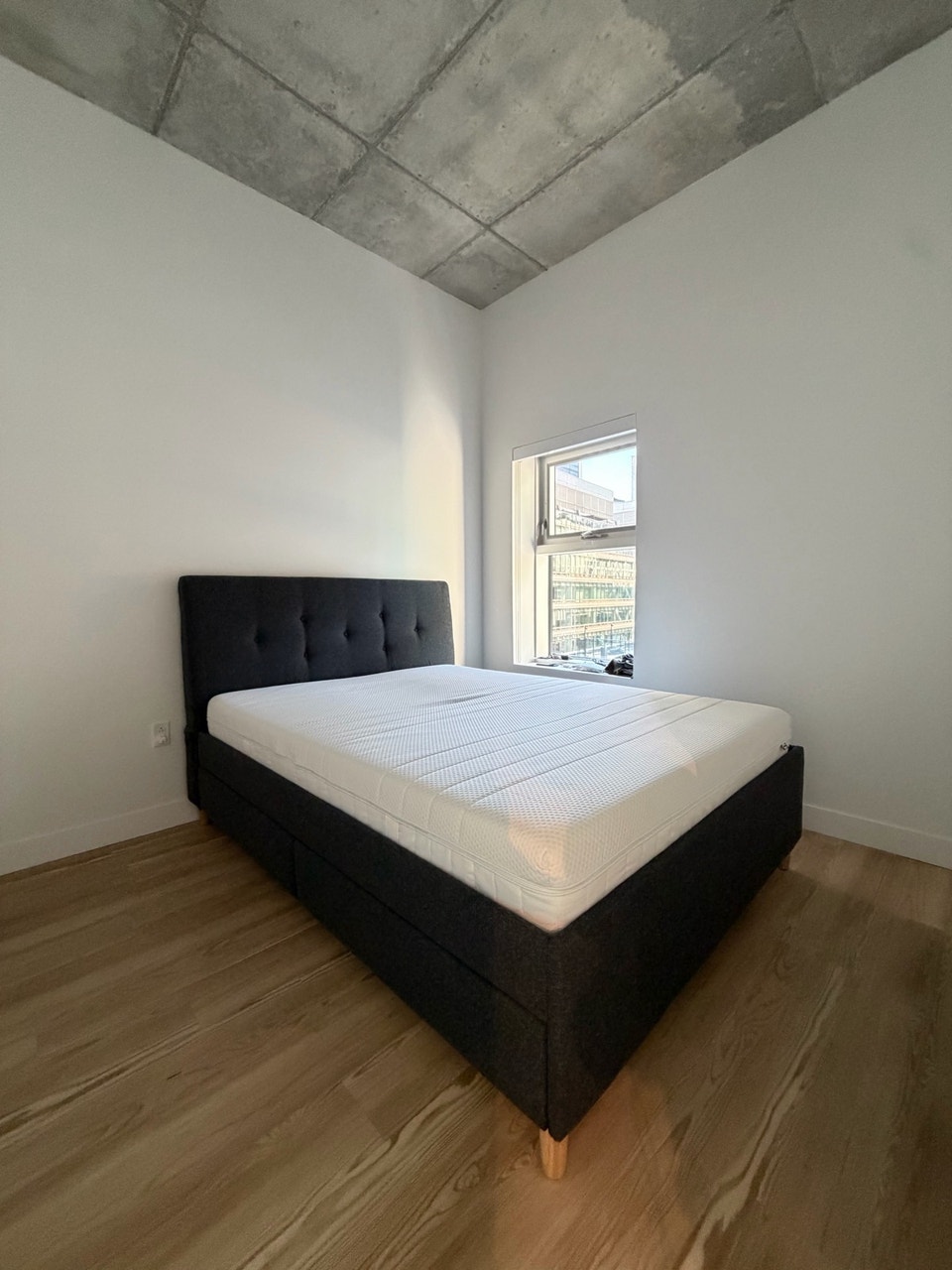 Furnished 1-Bed + Office at Humaniti 3