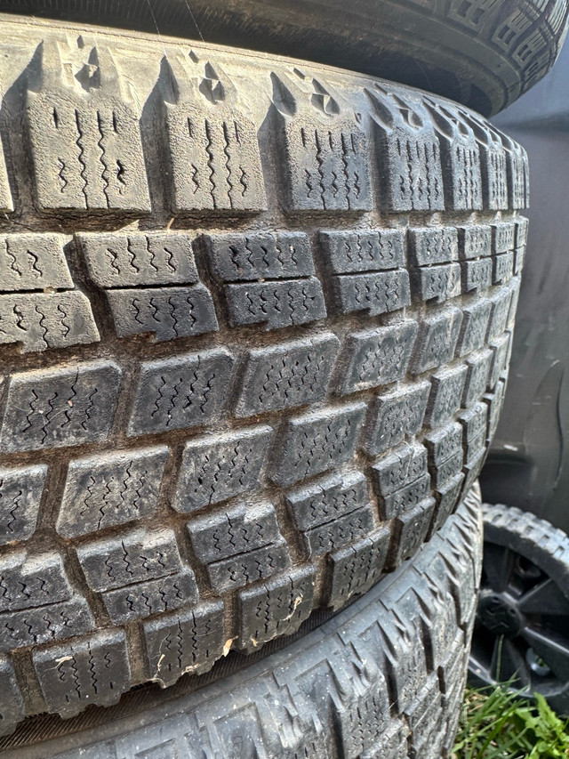 195/65R15 Used Tires $120 OBO in Tires & Rims in Mississauga / Peel Region - Image 3