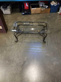 COFFEE TABLE - GLASSTOP WITH METAL BASE