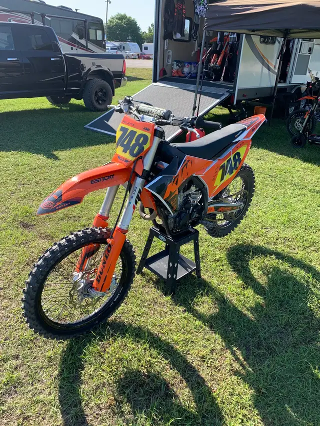 ktm 250sxf  in Dirt Bikes & Motocross in Laurentides - Image 3